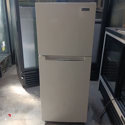 Small Refrigerator For Studio Brand Magic Chef Everything Is And Good Condition 2 Month Warranty 