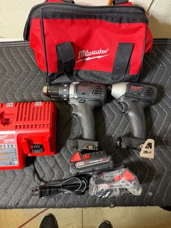 Milwaukee M18 Drill & Driver Combo Kit