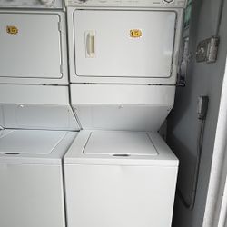 WHIRLPOOL 27” WASHER AND DRYER STACKABLE 