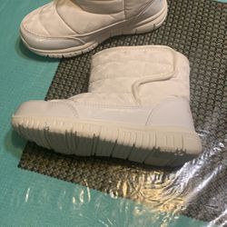 White Winter Snow Boots Size 2 In Kids