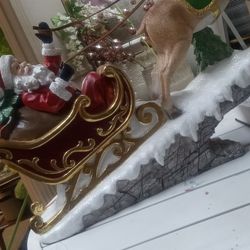 New Christmas Mantel Decor Very Detailed High Quality Statue Made Of Resin 