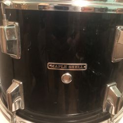 Pearl Maple Drum Set