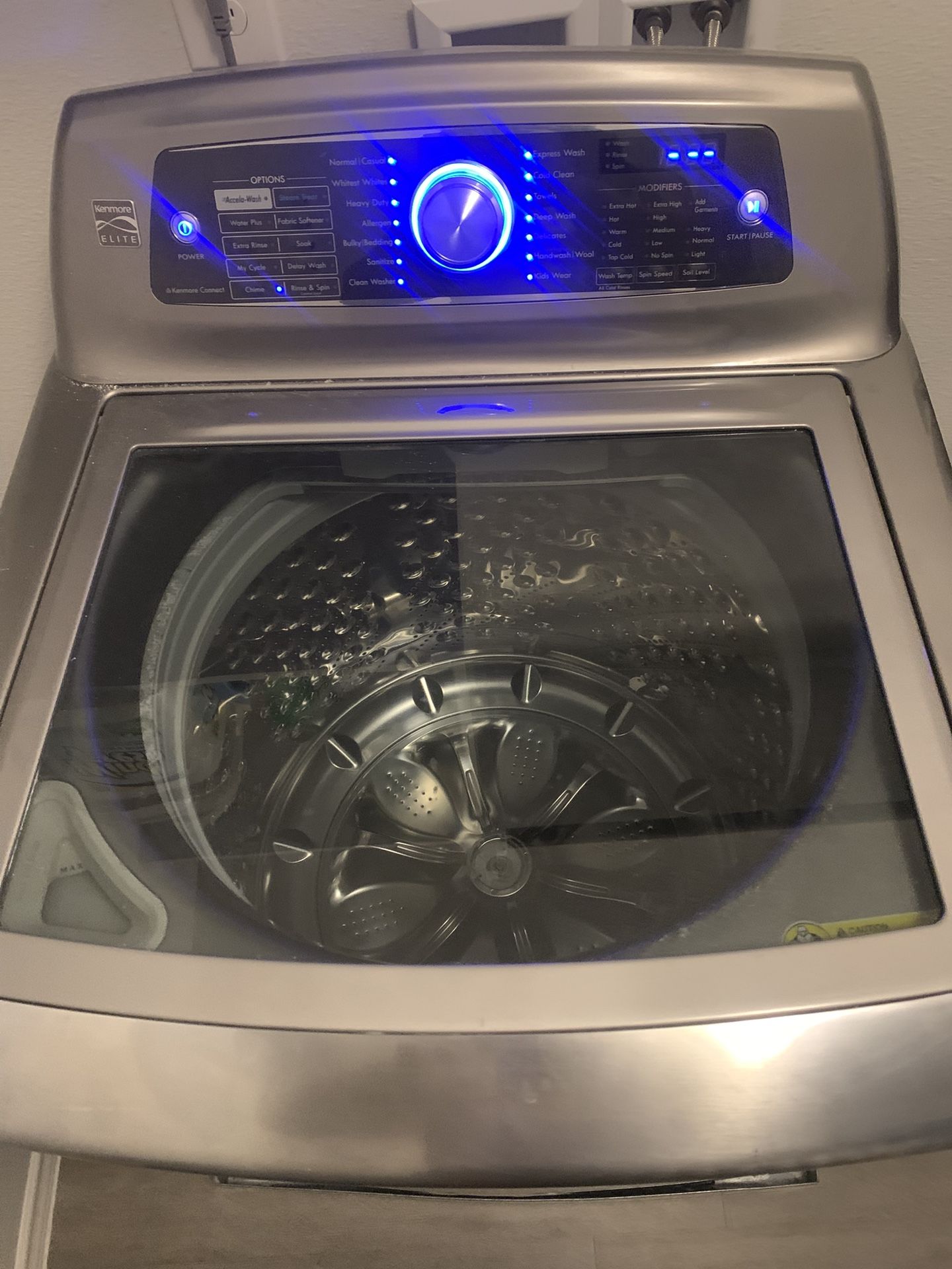 Kenmore Wash And Dryer Set 