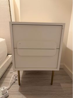 Two White lacquer nightstands