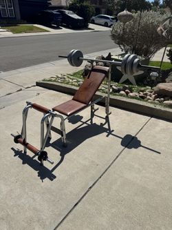 Vintage weight bench with bar/weights