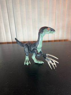 Jurassic World Therizinosaurus Dinosaur Action Figure