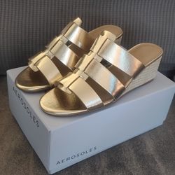 Aerosoles Woman's Wedge Sandal size 8.5 wide