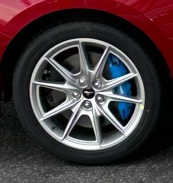 19” Mustang GT premium wheels with room for Brembo brakes 2024