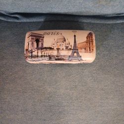 Paris Scene Glasses/Sunglasses Case