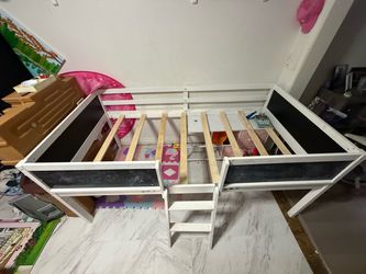 Kids bed