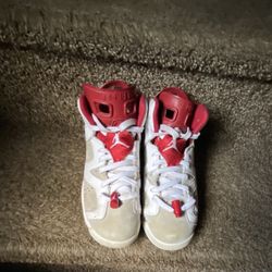 Jordan’s 6s Size 7