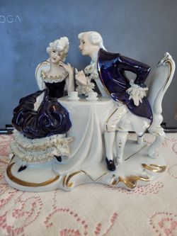 Figurine