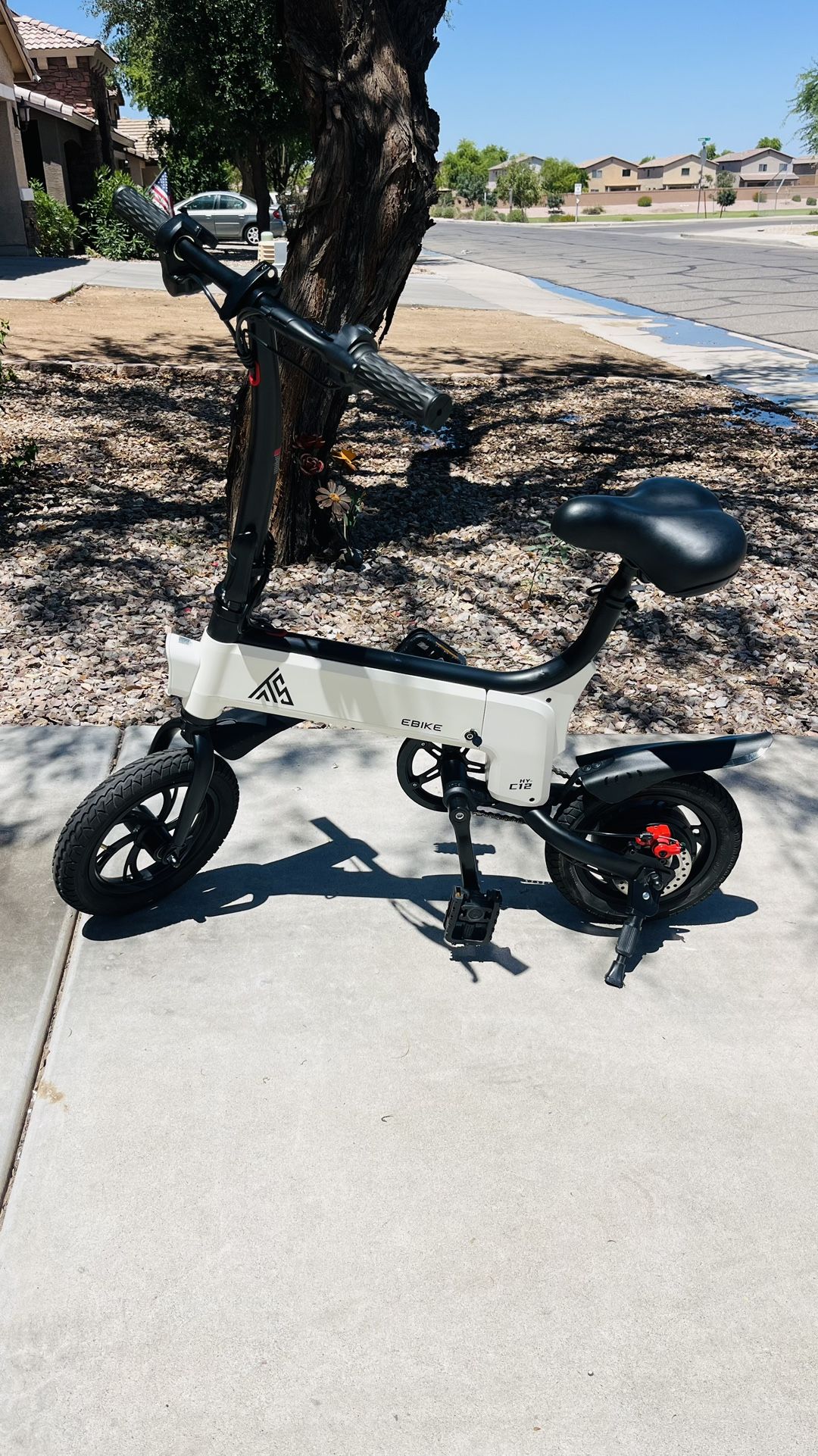 ⚡ Folding Electric Bike – Excellent Condition – $200 OBO – Must Sell Fast! ⚡