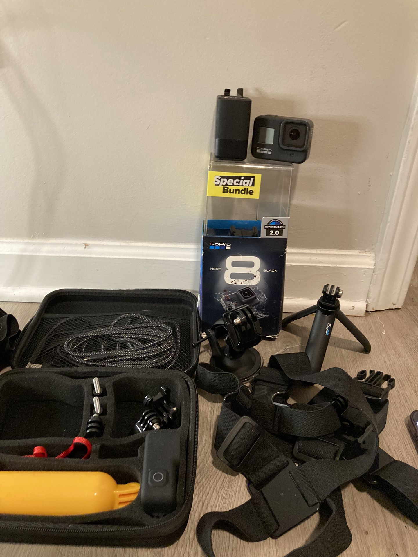 Go Pro Hero 8 Bundle (With Box) + Accessories