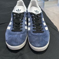 Adidas gazelle navy blue size 8
