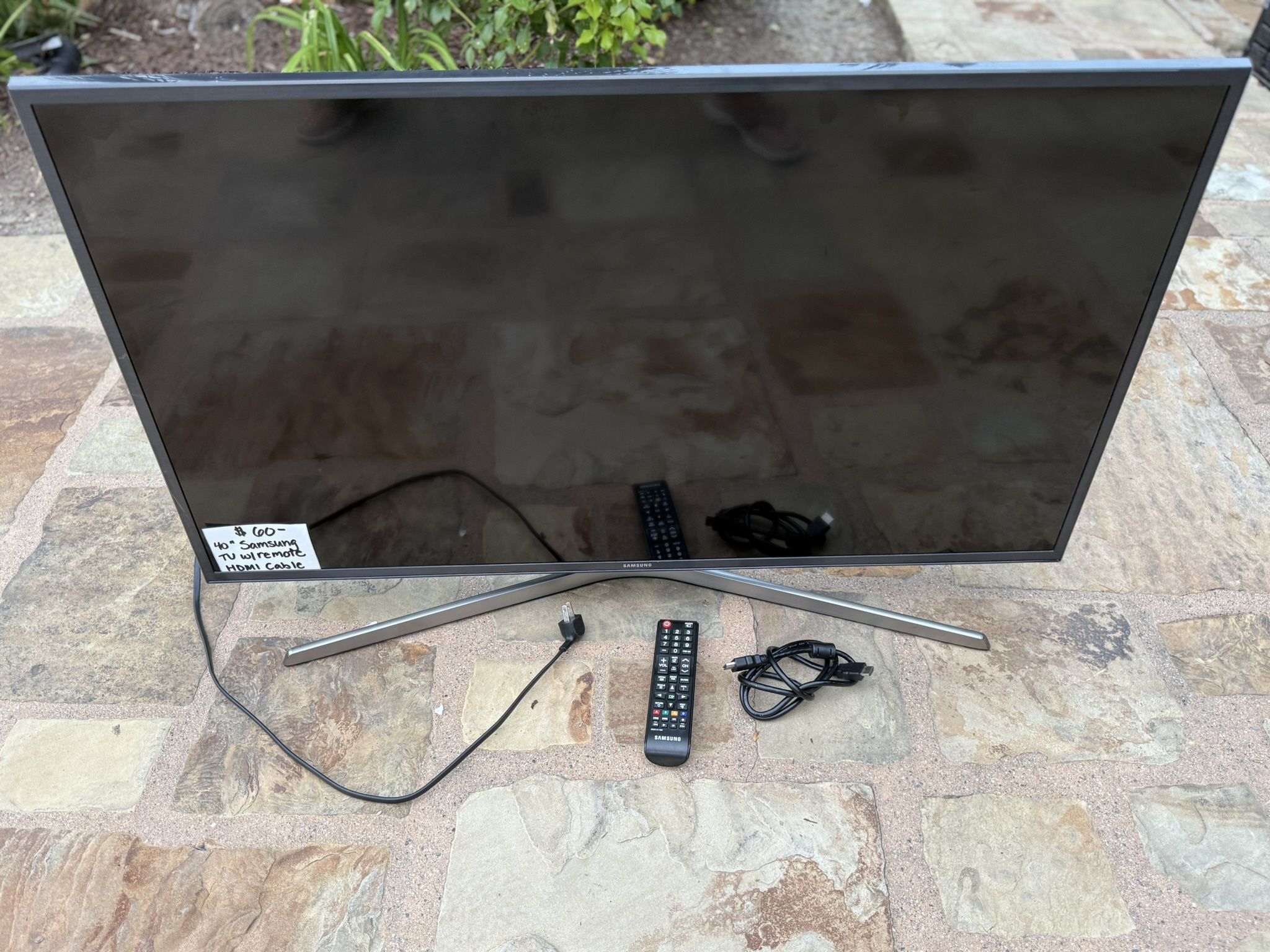 40" Samsung TV
