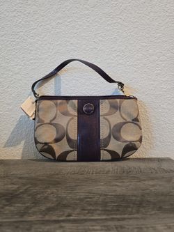 Coach Wrist Lets Purse