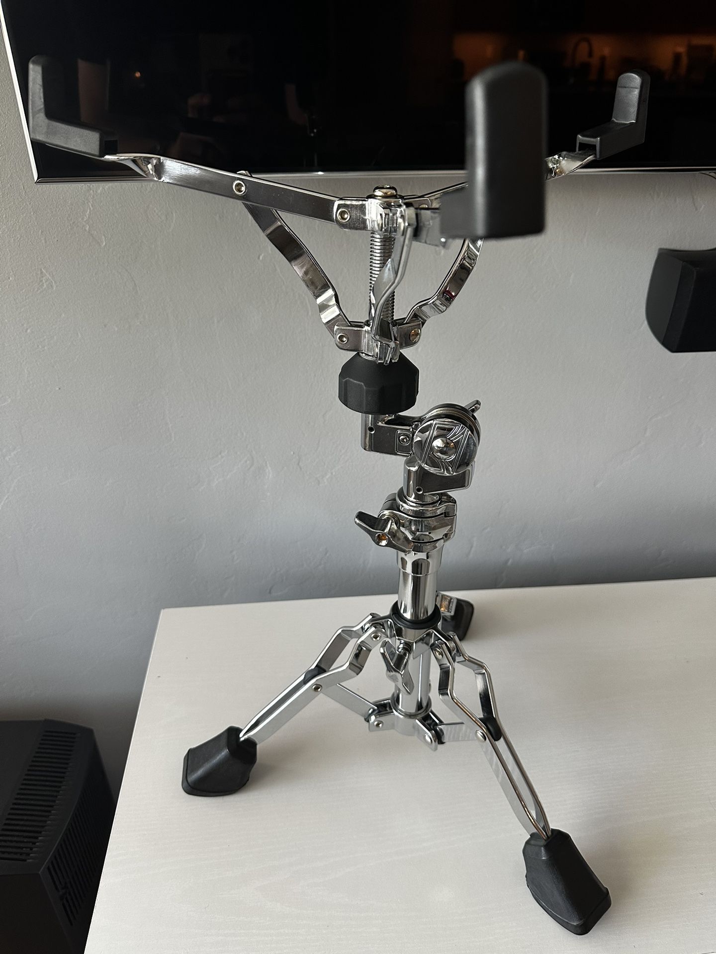 Like new Tama RoadPro HS80W snare stand