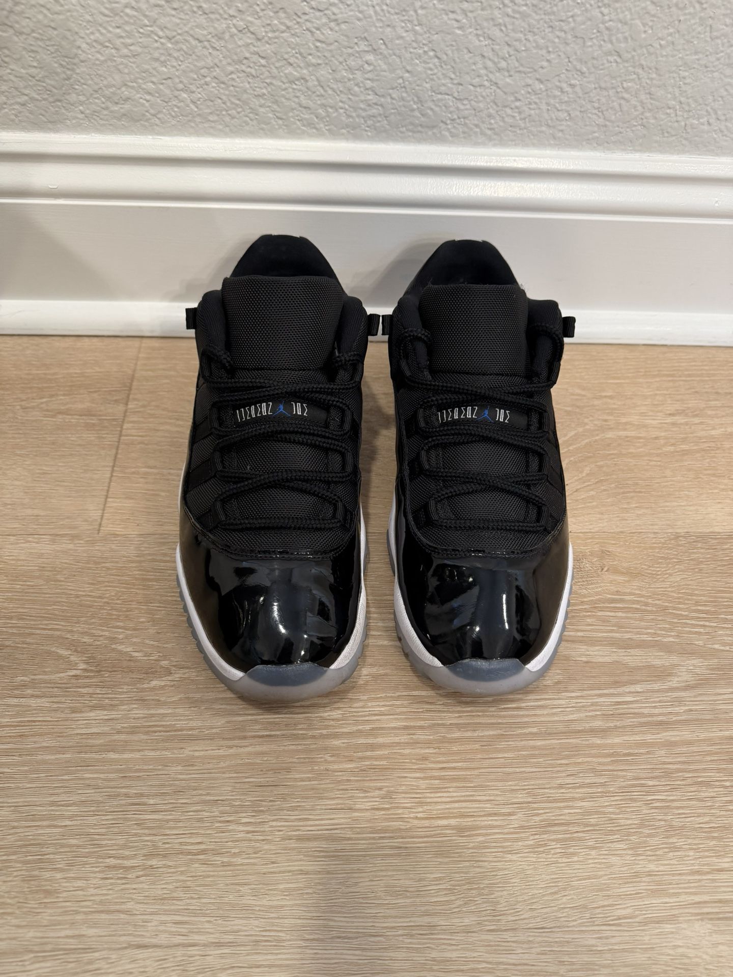 Jordan Retro 11 Space Jam Low Size 10