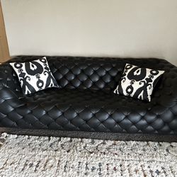 High Quality Zuo Modern Providence Sofa In Black Button Leatherette And Chrome Legs 
