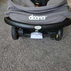 Donna Carseat & Stroller- In Great Condition!