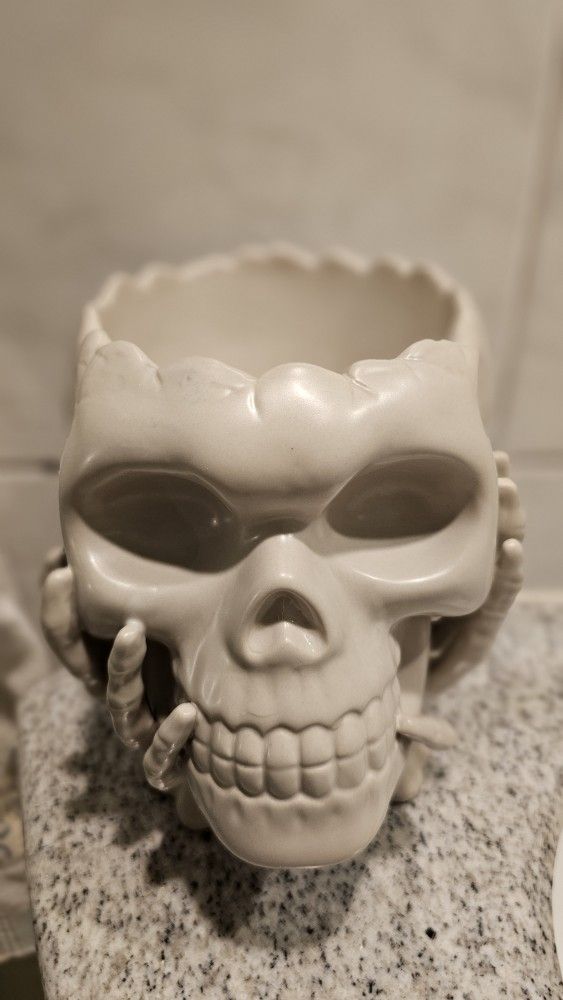 Rare Skull Bowl Dish – Unique Halloween , Gothic Serving Bowl