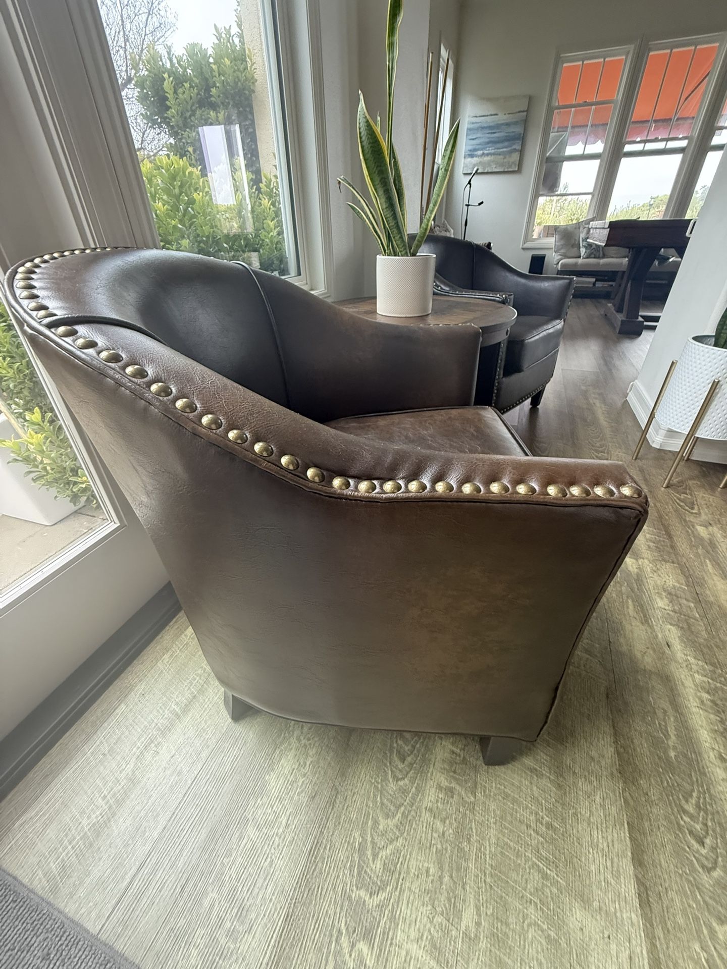 Duel Chairs With Center Table