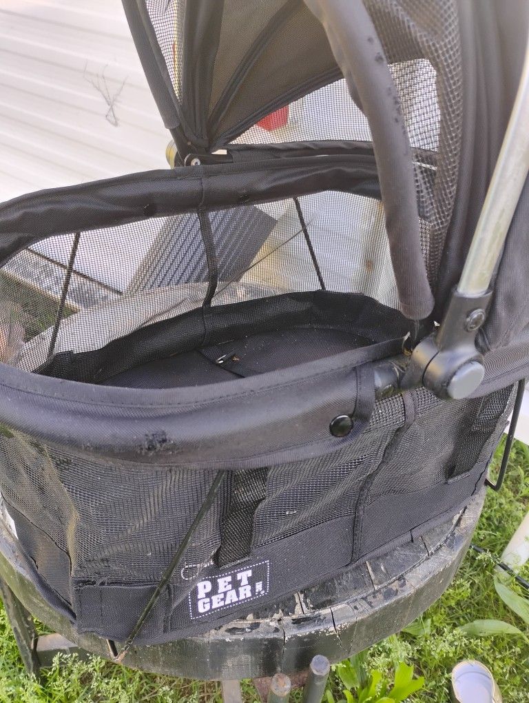 Pet Carrier. ..