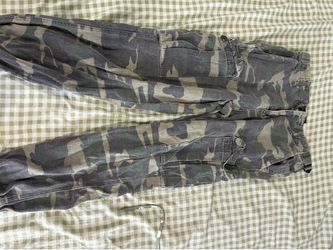 Fashion nova camo pants