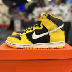 Vintage Nike Dunk High Varsity Maize Size 9.5