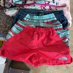 (2) The North Face Water Shorts Kids Size XS