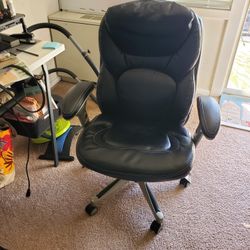 Ergonomic Chair - Serta