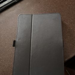 Brand New iPad W/ Case 