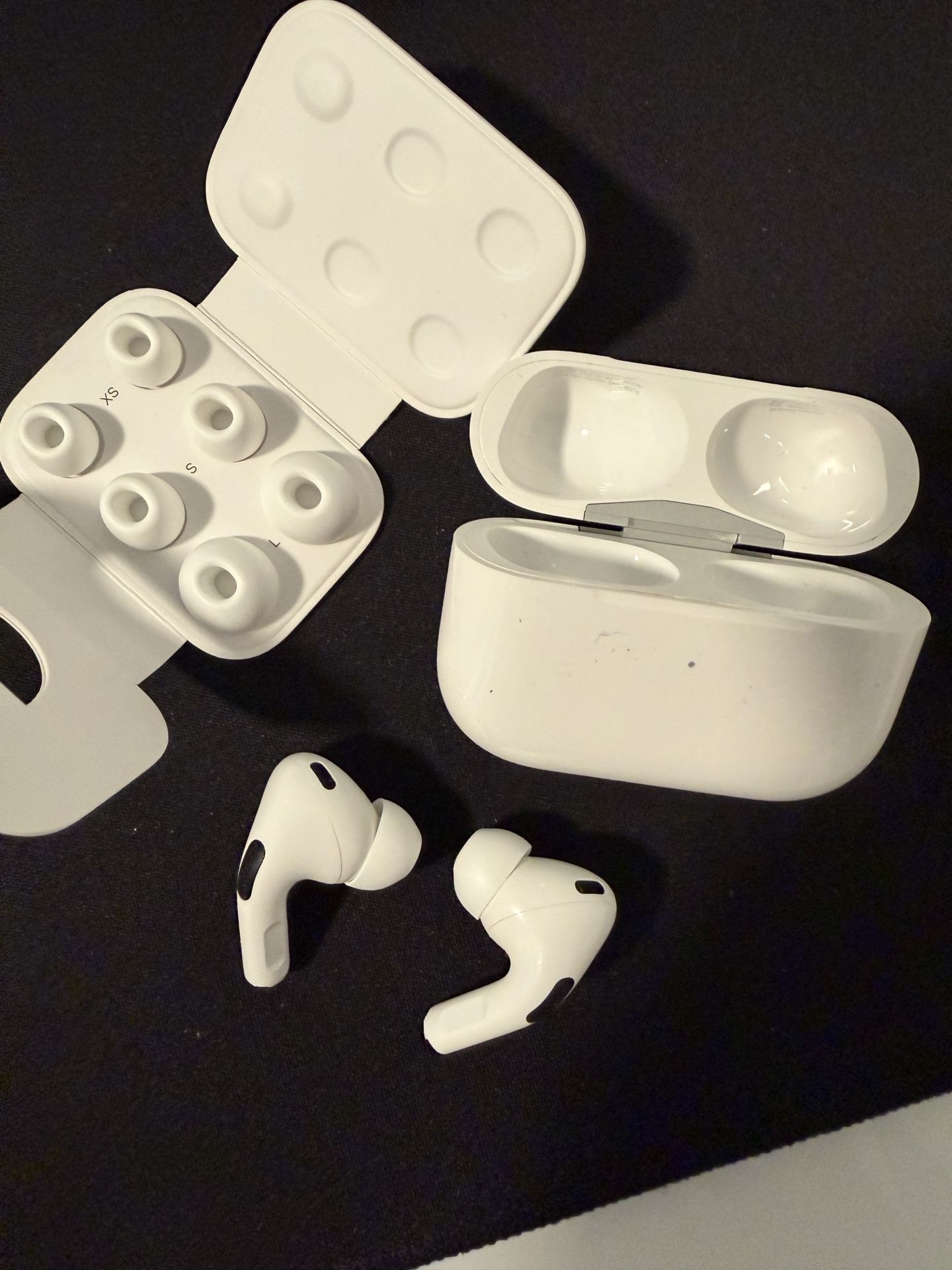 Apple AirPods Pro Gen 2