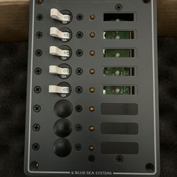  Blue Sea Systems 8023 DC Panel 8 Positons - Traditional Metal