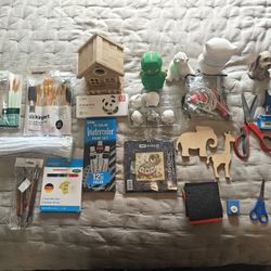 Art Supplies Lot