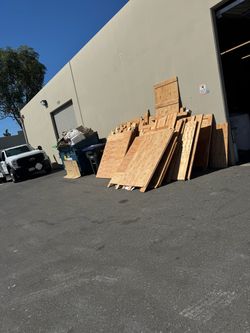 Free plywood