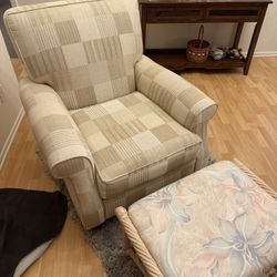 Comfy Large Plush Chair & Ottoman