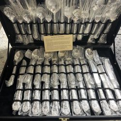 WM Roger’s & Son Silver plated Flatware Set