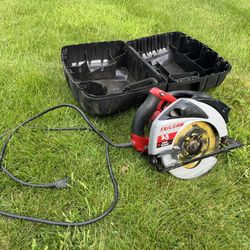 Skilsaw With Carrying Case (OBO)