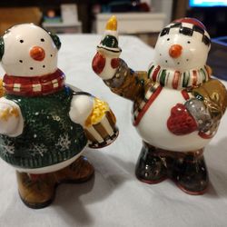 Christmas Salt & Pepper  Sakura Snow Angel Village Snowman Debbie Mumm Se