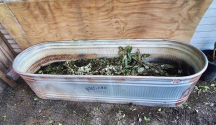 Galvanized water tank
