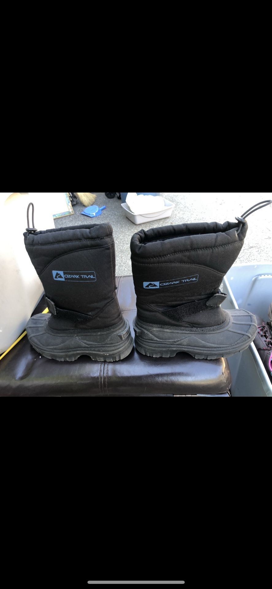 Ozark Trail Women’s Winter Boots, Fabric Upper, Black Velcro, Kendall Size 7