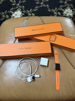 Apple Watch Hermès Series 7 GPS + Cellular, 41mm Silver Stainless Steel Case
