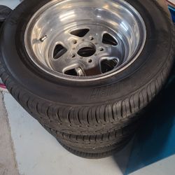 CRAGAR RIMS newer Tires