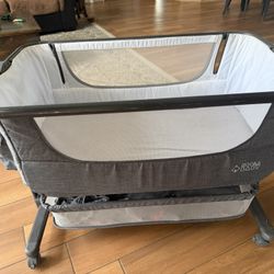 Koala Baby Bedside Bassinet