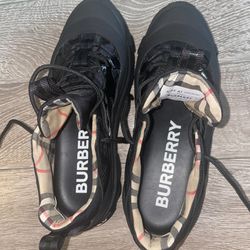 Burberry shoes Size 8.5 Men 