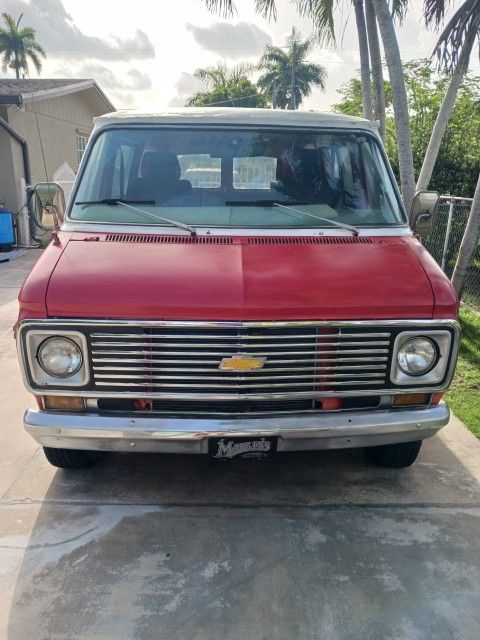 1973 Chevrolet G20 Beauville Van