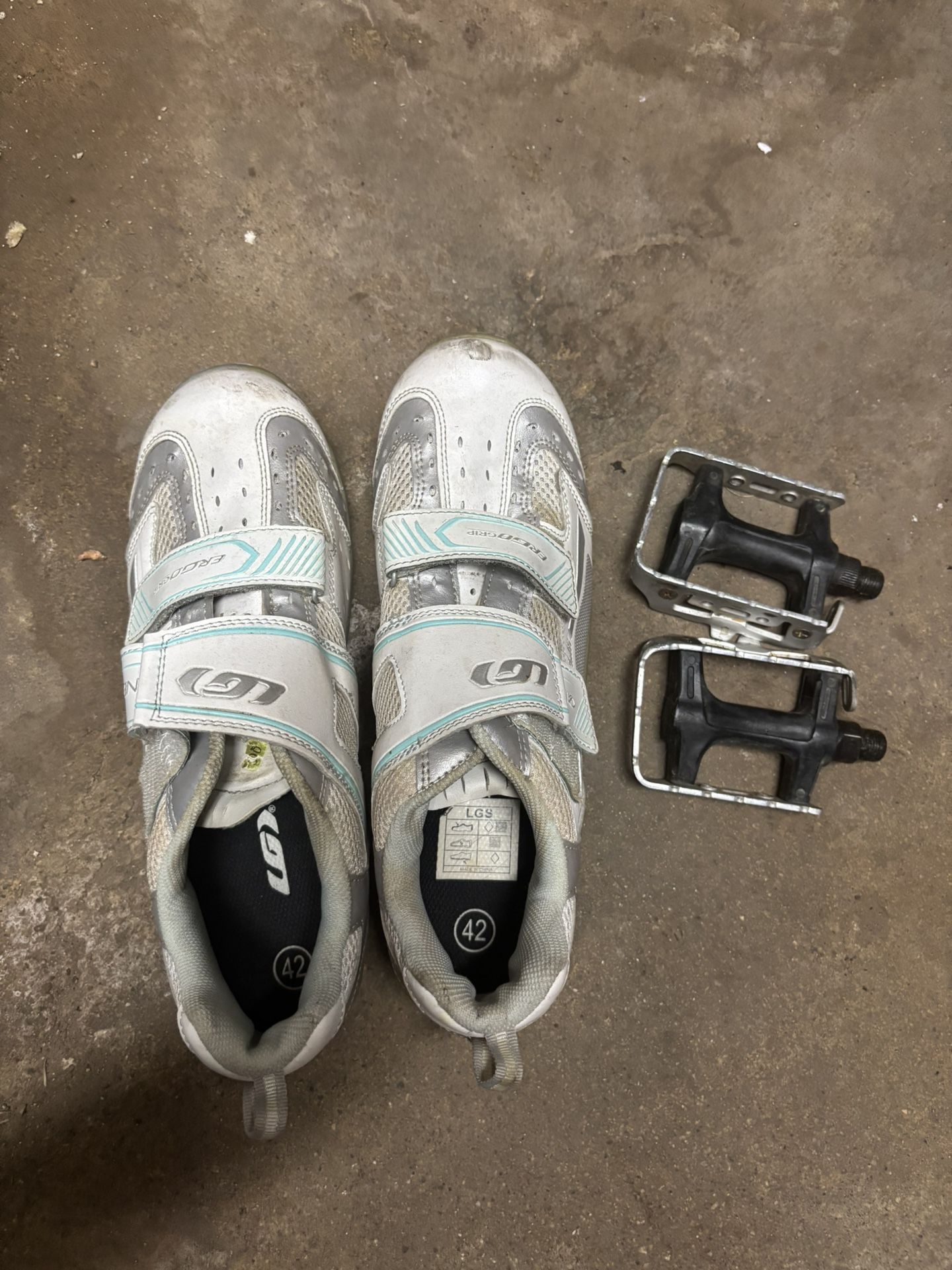 Women’s Bike Shoes And Pedals