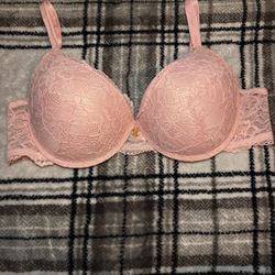 Brand New Pink juicy couture lace bra 